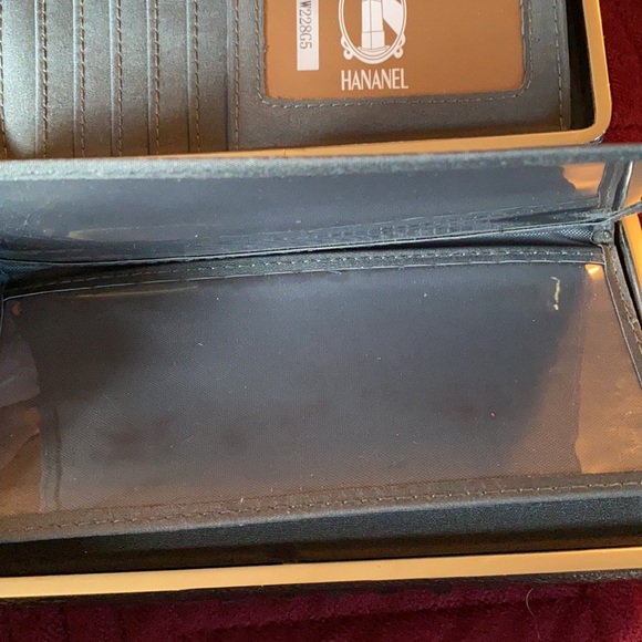 Hananel Black and Gold Wallet - Picture 3 of 3